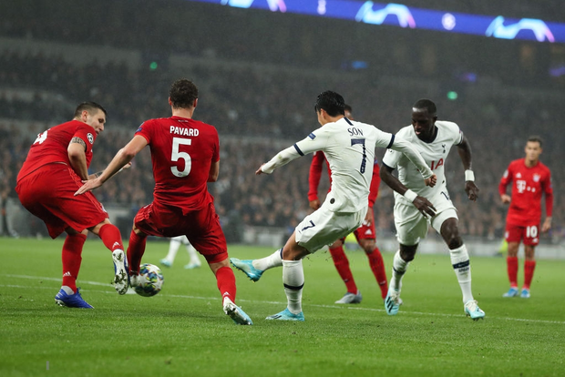 Chạnh lòng nhìn cảnh cầu thủ xuất sắc nhất châu Á buồn thiu vì thảm bại dù trước đó đã thông nòng với bàn thắng đầu tiên tại Champions League mùa này - Ảnh 5.