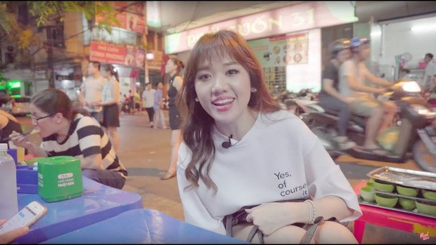 Nói tiếng Việt có thể đôi khi chưa rõ nhưng Hari Won lại rất am hiểu ẩm thực Việt, từ ngày cưới Trấn Thành còn thường xuyên đi review ăn uống như ai - Ảnh 10. Nói tiếng Việt có thể đôi khi chưa rõ nhưng Hari Won lại rất am hiểu ẩm thực Việt, từ ngày cưới Trấn Thành còn thường xuyên đi review ăn uống như ai - Ảnh 10.