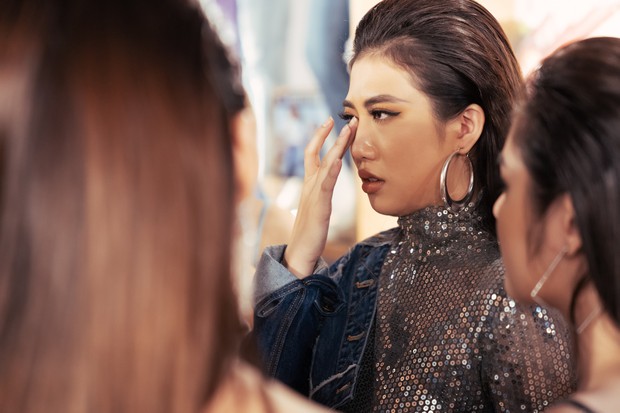 Thi nhan sắc có cần phải tạo drama nđng đô như Hoa hậu Hoàn vũ Việt Nam 2019? - 7nh 7. Thi nhan sắc có cần phải tạo drama nđng đô như Hoa hậu Hoàn vũ Việt Nam 2019? - 7nh 7.
