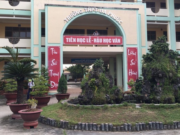 Ngôi trường phát phiếu ăn miễn phí hàng tuần cho học sinh nghèo - Ảnh 7. Ngôi trường phát phiếu ăn miễn phí hàng tuần cho học sinh nghèo - Ảnh 7.