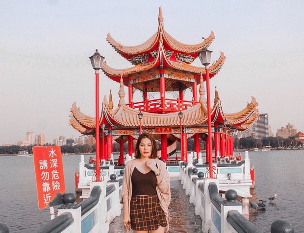 Ra đây mà xem ngôi chùa “rồng bay hổ múa” có thật ở Đài Loan, nhìn hình check-in trên Instagram mà choáng ngợp - Ảnh 26.