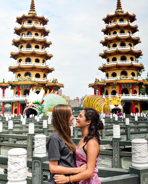 Ra đây mà xem ngôi chùa “rồng bay hổ múa” có thật ở Đài Loan, nhìn hình check-in trên Instagram mà choáng ngợp - Ảnh 21.