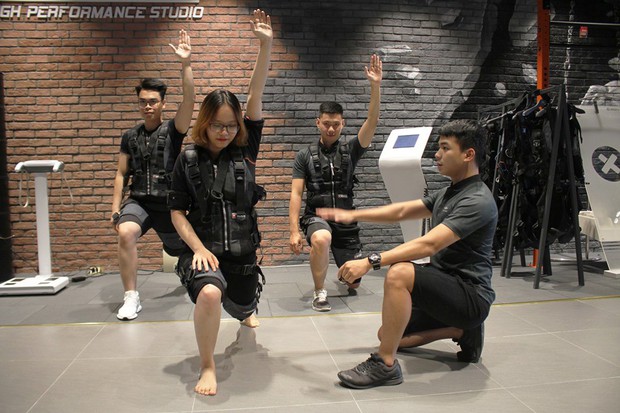 Quỳnh Anh Shyn đang mê mệt phương pháp tập gym mới toanh, giúp đốt cháy 1.200 calories trong 25 phút - Ảnh 9.