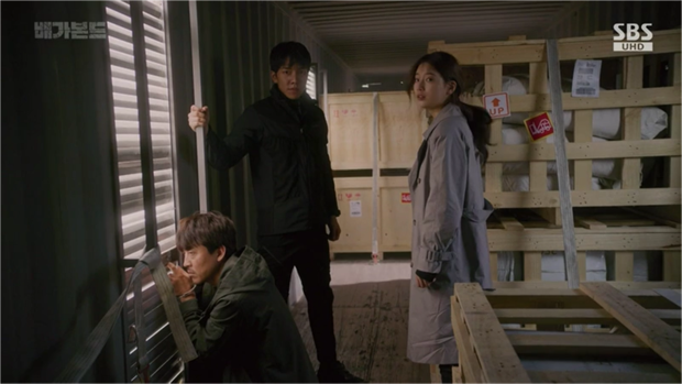 Tung cú lừa tưởng thoát được ải sếp lớn, Lee Seung Gi và Suzy vẫn bị đánh úp trong tập 11 Vagabond - Ảnh 5.