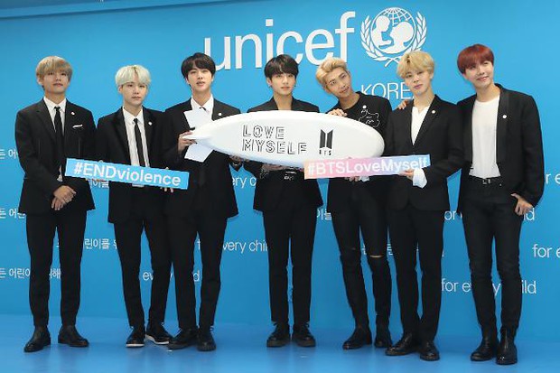 Fan BTS tổng tấn công, bắt nạt chị gái G-Dragon do đăng ảnh... pháo hoa, ai ngờ bị ném đá ngược vì thiếu văn minh - Ảnh 7. Fan BTS tổng tấn công, bắt nạt chị gái G-Dragon do đăng ảnh... pháo hoa, ai ngờ bị ném đá ngược vì thiếu văn minh - Ảnh 7.