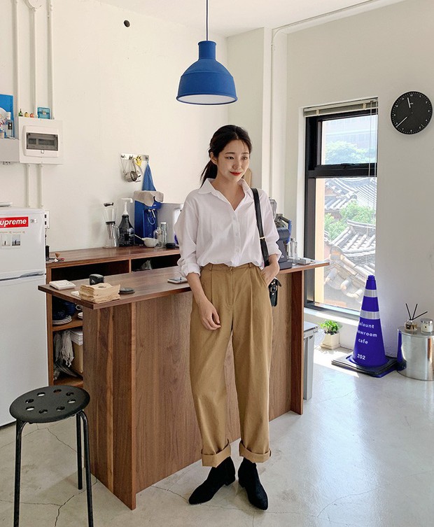 Bước đầu tiên để nàng công sở đưa style lên tầm cao mới chính là ghim 5 phương pháp diện boots sau - Ảnh 18. Bước đầu tiên để nàng công sở đưa style lên tầm cao mới chính là ghim 5 phương pháp diện boots sau - Ảnh 18.