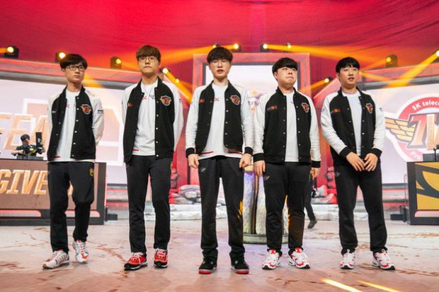 LMHT: Khan tỏa sáng rực rỡ, SKT T1 hủy diệt Splyce để ghi tên mình vào Bán kết CKTG 2019 - Ảnh 3.