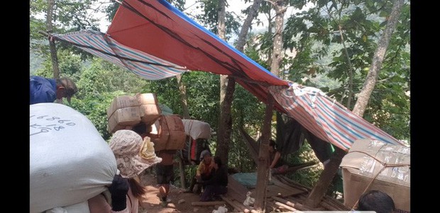  Tận thấy đường đi của hàng lậu “tuồn” từ Trung Quốc về Việt Nam - Ảnh 13.