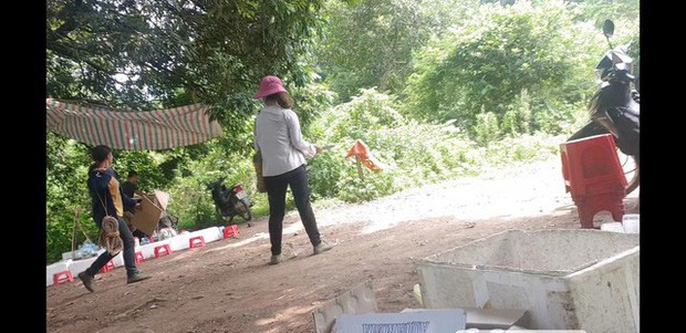  Tận thấy đường đi của hàng lậu “tuồn” từ Trung Quốc về Việt Nam - Ảnh 8.