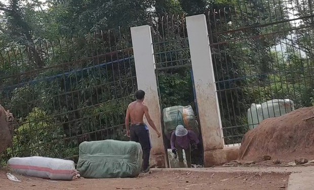  Tận thấy đường đi của hàng lậu “tuồn” từ Trung Quốc về Việt Nam - Ảnh 10.