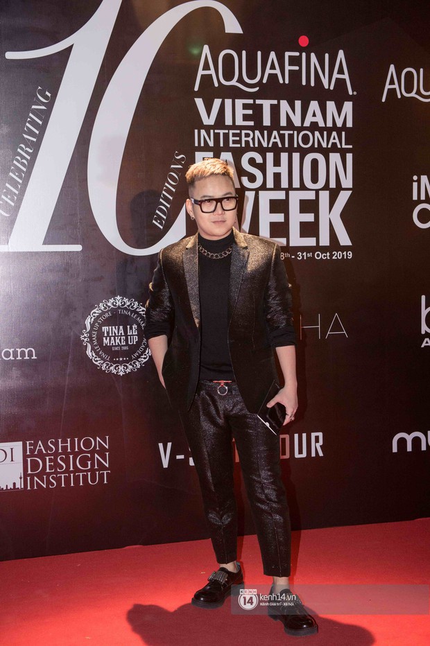 Thảm đỏ ngày cuối AVIFW: Á hậu Huyền My sexy lạ mắt trong khi Phương Nga lại kín đáo an toàn - Ảnh 10. Thảm đỏ ngày cuối AVIFW: Á hậu Huyền My sexy lạ mắt trong khi Phương Nga lại kín đáo an toàn - Ảnh 10.