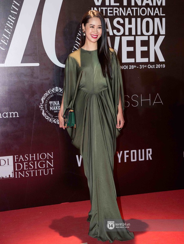 Thảm đỏ ngày cuối AVIFW: Á hậu Huyền My sexy lạ mắt trong khi Phương Nga lại kín đáo an toàn - Ảnh 6. Thảm đỏ ngày cuối AVIFW: Á hậu Huyền My sexy lạ mắt trong khi Phương Nga lại kín đáo an toàn - Ảnh 6.