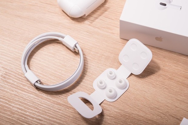 Trải nghiệm AirPods Pro: Thiết kế in-ear, chống ồn chủ động, chất âm vượt trội so với AirPods thường - Ảnh 8.