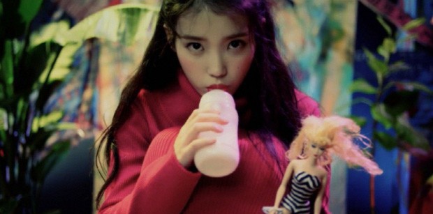 IU: Cô gái bé nhỏ bị lừa tiền, ôm khoản nợ khủng thành báu vật xứ Hàn và đây là người chúng ta cần trân trọng lúc này! - Ảnh 4.