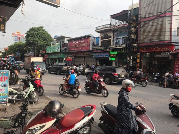 Gã thanh niên nổ súng cướp tiệm vàng ở Quảng Ninh sớm bị công an tìm ra danh tính vì đánh rơi điện thoại tại hiện trường - Ảnh 3. Gã thanh niên nổ súng cướp tiệm vàng ở Quảng Ninh sớm bị công an tìm ra danh tính vì đánh rơi điện thoại tại hiện trường - Ảnh 3.