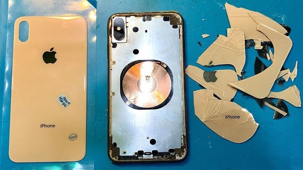 Tin vui: Chi phí thay iPhone 11 vỡ mặt lưng sẽ rẻ hơn đáng kể nhờ thiết bị bắn laser đặc biệt này - Ảnh 1.