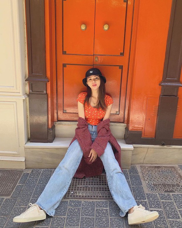 Học ngay 11 set đồ của Hoa hậu Hương Giang để mix quần jeans từ đơn giản đến cá tính - Ảnh 1. Học ngay 11 set đồ của Hoa hậu Hương Giang để mix quần jeans từ đơn giản đến cá tính - Ảnh 1.