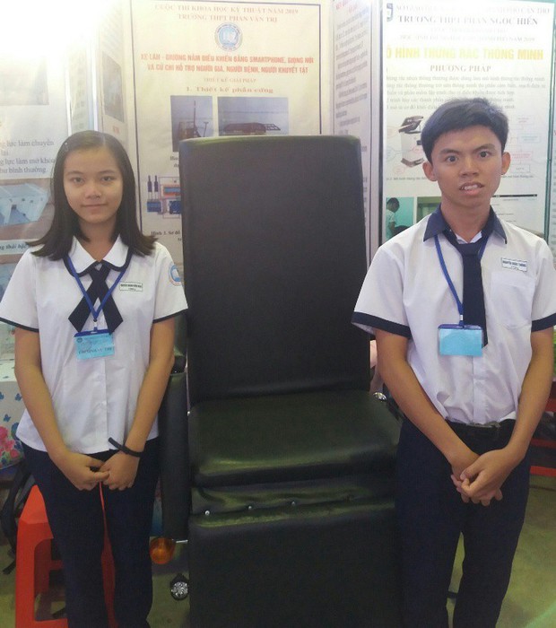 Học sinh chế tạo xe lăn cho người già, khuyết tật đoạt giải đặc biệt - Ảnh 2.