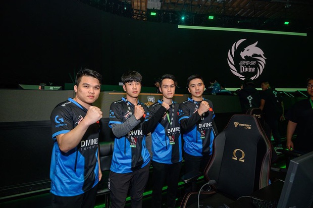 2 lần đứng top 1 trong ngày ra quân, Sting Divine Esports thẳng tiến vào Bán kết CKTG PUBG Global Championship 2019 - Ảnh 1.