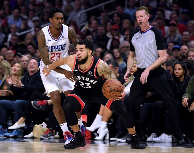 NBA 19-20: Hàng thủ vững chắc giúp Los Angeles Clippers vượt qua nhà ĐKVĐ Toronto Raptors - Ảnh 3.