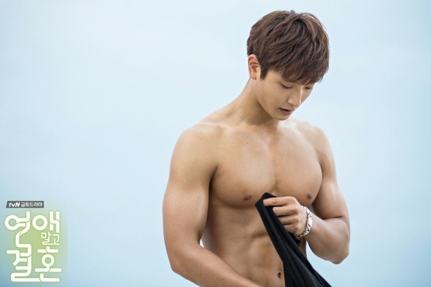 SBS tung tin hẹn hò của nam thần Jinwoon (2AM) và idol bốc lửa Kyungri (9MUSES): Cặp đôi sexy nhất Kbiz là đây! - Ảnh 8.