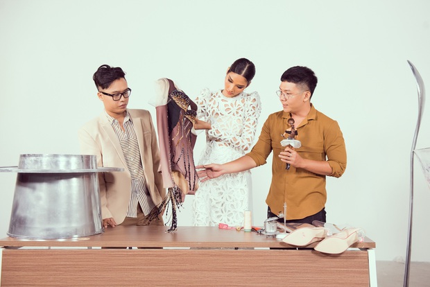 Hoàng Thùy sau khi thử cả 3 trang phục dân tộc: Không có bộ nào tạo cho mình sự thoải mái trên sân khấu - Ảnh 4. Hoàng Thùy sau khi thử cả 3 trang phục dân tộc: Không có bộ nào tạo cho mình sự thoải mái trên sân khấu - Ảnh 4.
