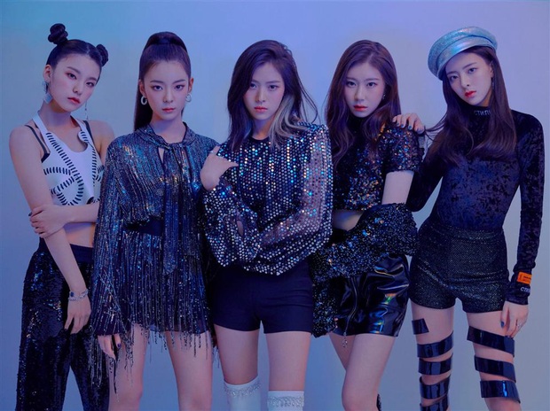 Top 5 digital sales của nhóm nữ Kpop năm 2019: “Gà” nhà JYP chiếm đa số, “tân binh khủng long” vượt mặt đàn chị TWICE và BLACKPINK - Ảnh 7. Top 5 digital sales của nhóm nữ Kpop năm 2019: “Gà” nhà JYP chiếm đa số, “tân binh khủng long” vượt mặt đàn chị TWICE và BLACKPINK - Ảnh 7.