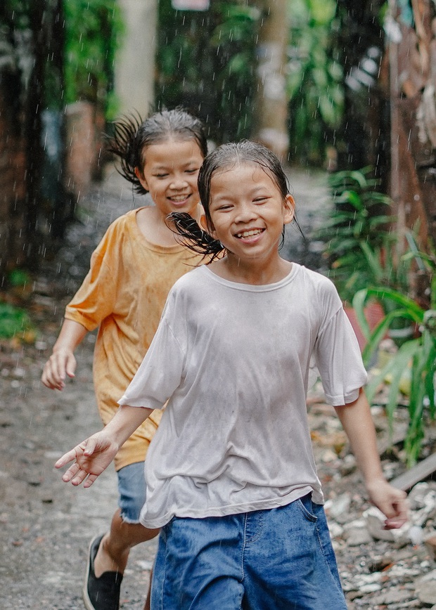 3 cặp sinh đôi phá banh cả thế giới trong phim Việt: Minh Tú nom vậy vẫn không làm lại siêu sao dỏm Trường Giang - Ảnh 1.