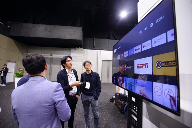 TV Vsmart lộ ảnh thực tế: 55 inch viền mỏng, chạy Android TV, làm bởi người Việt - Ảnh 3.