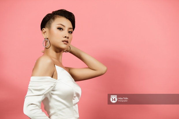 Hoa hậu Hoàn vũ VN: Mỹ Khôi trần tình khi bị gọi là Nữ hoàng drama, Hoàng Phương có nghĩ mình nhạt? - Ảnh 17. Hoa hậu Hoàn vũ VN: Mỹ Khôi trần tình khi bị gọi là Nữ hoàng drama, Hoàng Phương có nghĩ mình nhạt? - Ảnh 17.