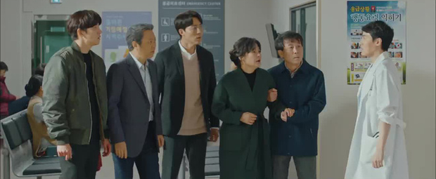 Thánh nhọ lại chiếu không trượt Ji Chang Wook: Vừa thoát kiếp đông lạnh lại chứng kiến người yêu bị đâm giữa đường - Ảnh 8.