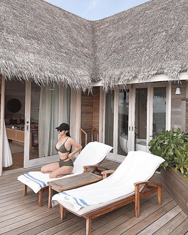 Xem hết loạt ảnh bikini của Hoàng Anh Apple: Sau 30 đẹp càng thêm đẹp, sexy ngút ngàn các cháu 2k khó bì kịp! - Ảnh 5. Xem hết loạt ảnh bikini của Hoàng Anh Apple: Sau 30 đẹp càng thêm đẹp, sexy ngút ngàn các cháu 2k khó bì kịp! - Ảnh 5.