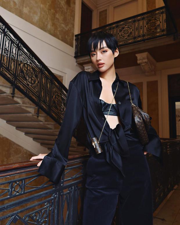 Street style sao Việt: Chi Pu sexy với mọi kiểu trang phục, Kỳ Duyên kín cổng cao tường còn Bích Phương lại mát mẻ hết cỡ - Ảnh 12.