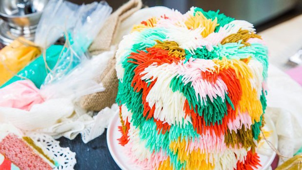 Bánh kem lấy cảm hứng từ tấm thảm xù xì lại còn 