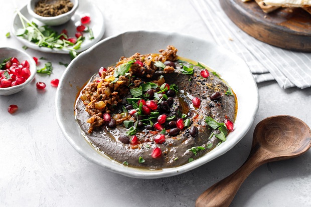 black-sesame-hummus-feat-1574323254476562015677.jpg