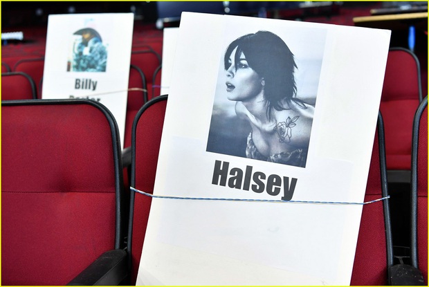 Hé lộ sơ đồ chỗ ngồi tại American Music Awards: Nguyên team Taylor ngồi chung hết, Halsey hơi cô đơn vì thiếu BTS! - Ảnh 10.