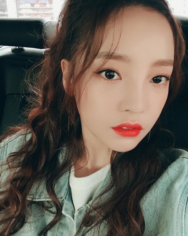 Goo Hara ra đi, công chúng sẽ mãi nhớ một cô gái sở hữu gương mặt mộc hoàn mỹ, chỉ makeup sương sương đã xinh như búp bê - Ảnh 9.