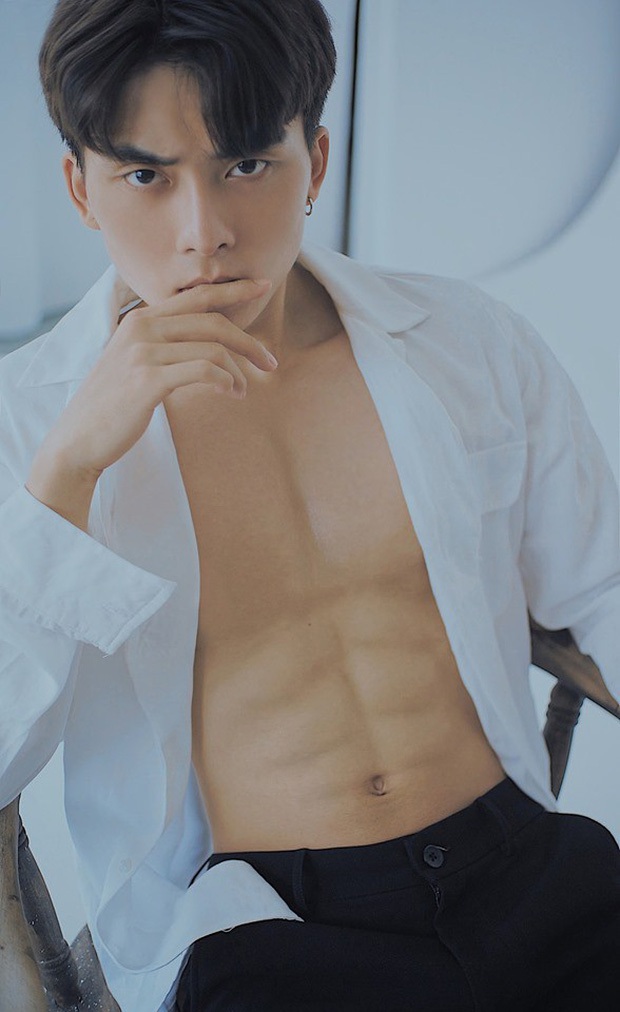 Follow gấp loạt trai đẹp với body 6 múi căng cực này để cuối tháng hết tiền thì vẫn thấy... vui! - Ảnh 21. Follow gấp loạt trai đẹp với body 6 múi căng cực này để cuối tháng hết tiền thì vẫn thấy... vui! - Ảnh 21.
