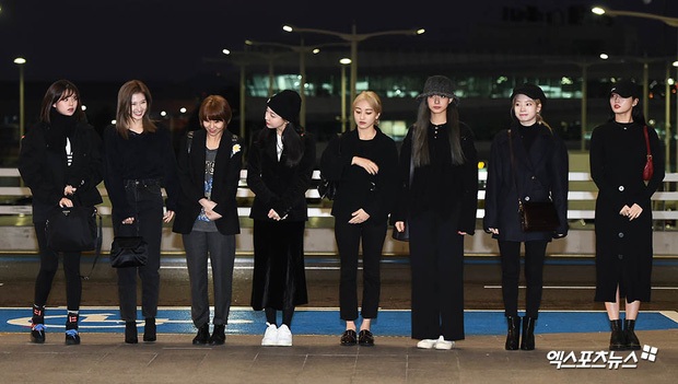Không tự nhiên mà gần trăm sao Hàn đến Việt Nam dự AAA 2019 đều mặc đồ đen, hóa ra đều liên quan đến Goo Hara - Ảnh 4.