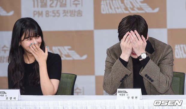 Ahn Jae Hyun toát mồ hôi hột lên tiếng xin lỗi ekip phim Love With Flaws vì scandal ly hôn ầm ĩ - Ảnh 5.