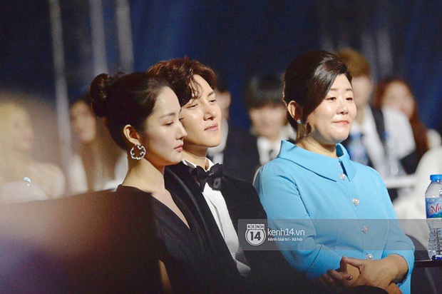 Những màn đụng độ hiếm hoi gây bão mạng tại AAA 2019: Park Min Young - Ji Chang Wook đắm đuối, Wanna One vỡ òa - Ảnh 10.