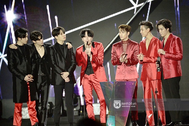 AAA 2019 gây tranh cãi về giải thưởng như thông lệ: BTS trắng tay khó hiểu, nhiều Daesang bất thường kèm hàng loạt tên giải... không hiểu là gì - Ảnh 6. AAA 2019 gây tranh cãi về giải thưởng như thông lệ: BTS trắng tay khó hiểu, nhiều Daesang bất thường kèm hàng loạt tên giải... không hiểu là gì - Ảnh 6.
