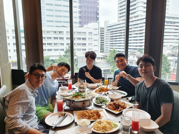 Đến Bangkok nhất định phải thử tom yum, nhưng chưa biết đến đâu ăn cho ngon thì có tận 8 địa chỉ dành cho bạn này - Ảnh 11. Đến Bangkok nhất định phải thử tom yum, nhưng chưa biết đến đâu ăn cho ngon thì có tận 8 địa chỉ dành cho bạn này - Ảnh 11.