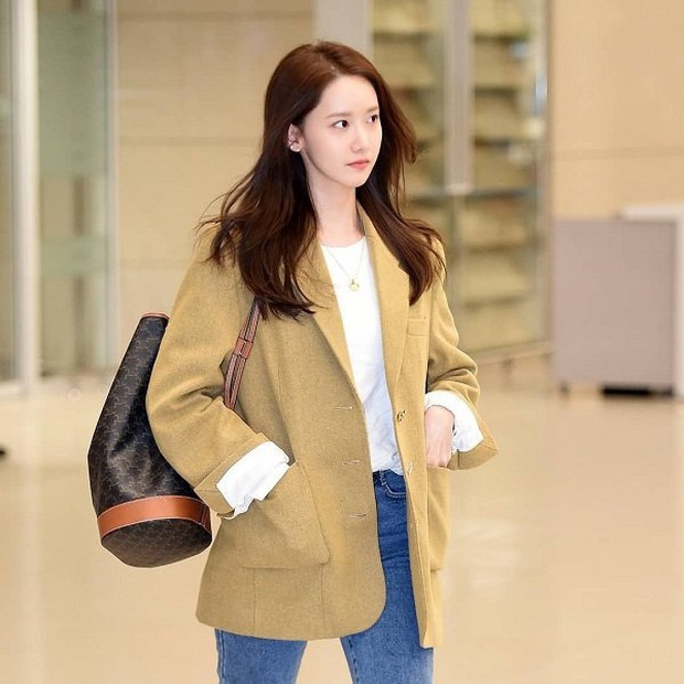Style sân bay sao Hoa - Hàn tuần qua: Công thức blazer + jeans được chọn nhiều, nhưng ai mới là người mặc đẹp nhất? - Ảnh 1.