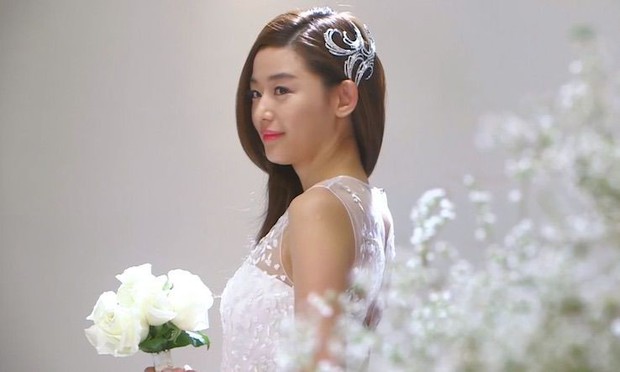 10 cô dâu đẹp nhất trên màn ảnh: Lưu Diệc Phi trong sáng thuần khiết, Jun Ji Hyun kiêu sa sang chảnh - Ảnh 11.