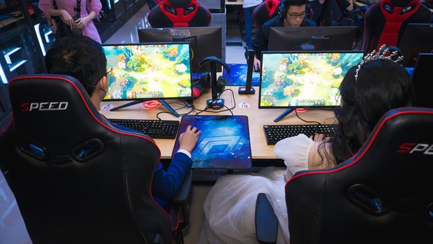 Ngắm ảnh cưới chất như nước cất của vợ chồng mê Dota2, đời game thủ còn gì tuyệt vời hơn! - Ảnh 3.