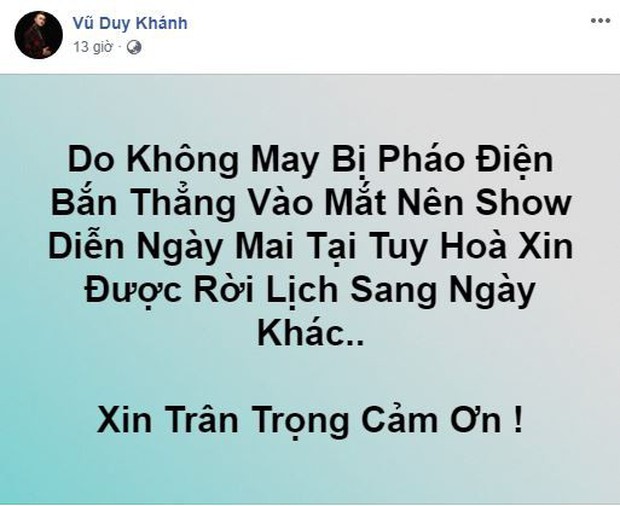 Vũ Duy Khánh bị pháo sáng bắn thẳng vào mắt khi đang biểu diễn, phải thông báo hủy show đột ngột khiến fan không ngừng lo lắng - Ảnh 1.