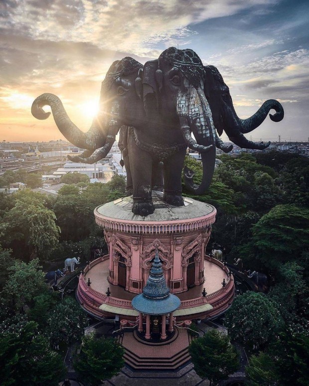 Bảo tàng ở Thái Lan đang nổi đình đám trên Instagram với bức tượng voi 3 đầu khổng lồ, bước vào bên trong còn choáng ngợp hơn! - Ảnh 1.