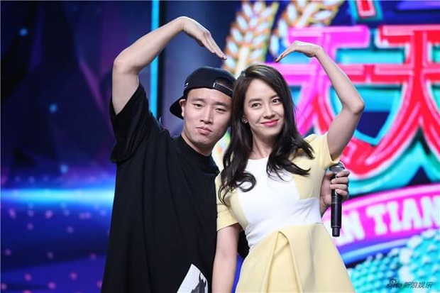 Fan của Monday Couple được phen dậy sóng khi Gary bình luận vào bài đăng có hình Song Ji Hyo - Ảnh 7.