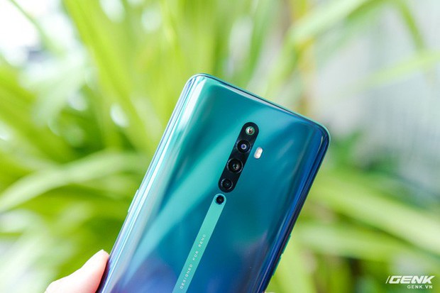 Ngắm nhìn Oppo Reno2 F màu Xanh Tinh Vân: Từ xanh hóa tím ảo diệu không rời mắt, giá rẻ không đổi - Ảnh 5.